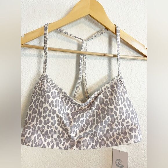 Johnny Was Calme Snow Leopard Sports Bra. XL. NWT - Picture 3 of 5